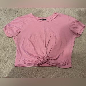 light pink cropped t-shirt